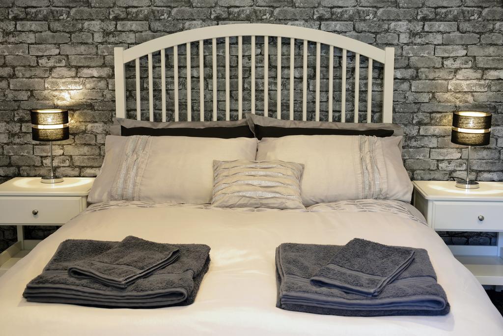Teifi Netpool Hotel Pembroke Ngoại thất bức ảnh