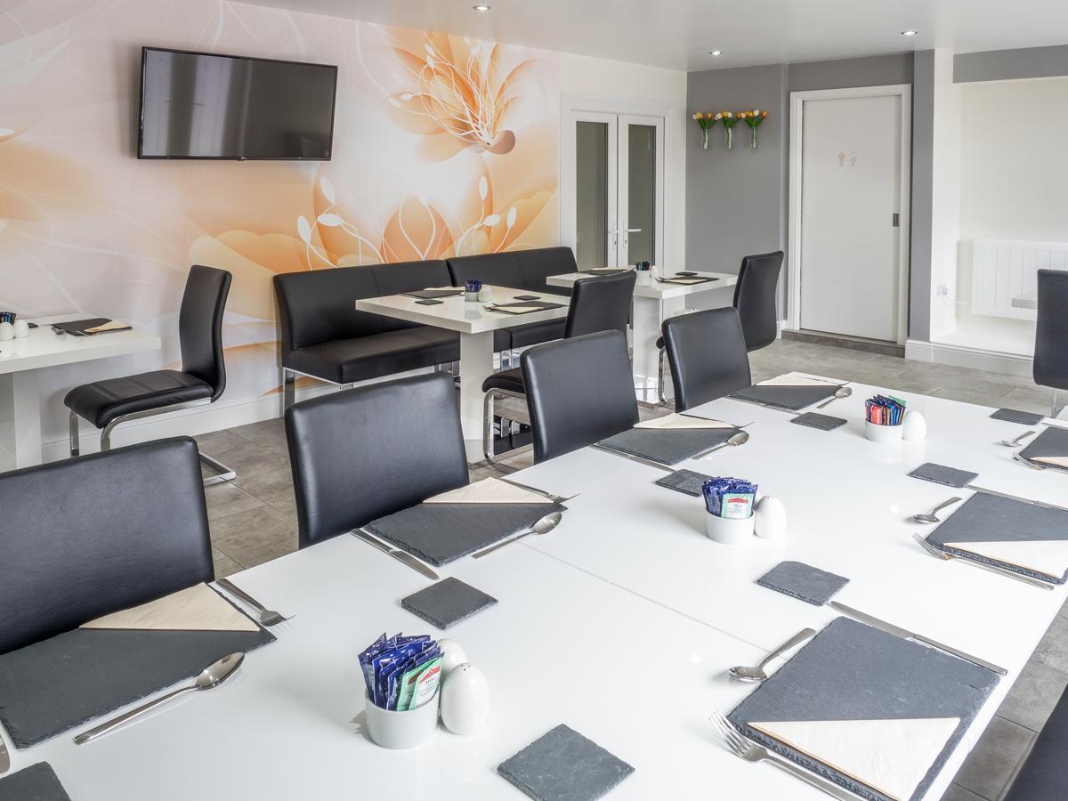 Teifi Netpool Hotel Pembroke Ngoại thất bức ảnh